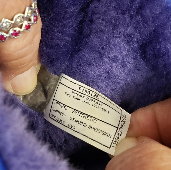 Ugg Australia Blue-Sequined Boots with Sheepskin Lining Women's size 6. - Picture 13 of 16